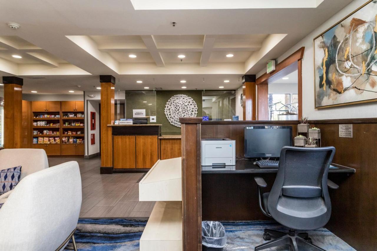 Fairfield Hotel