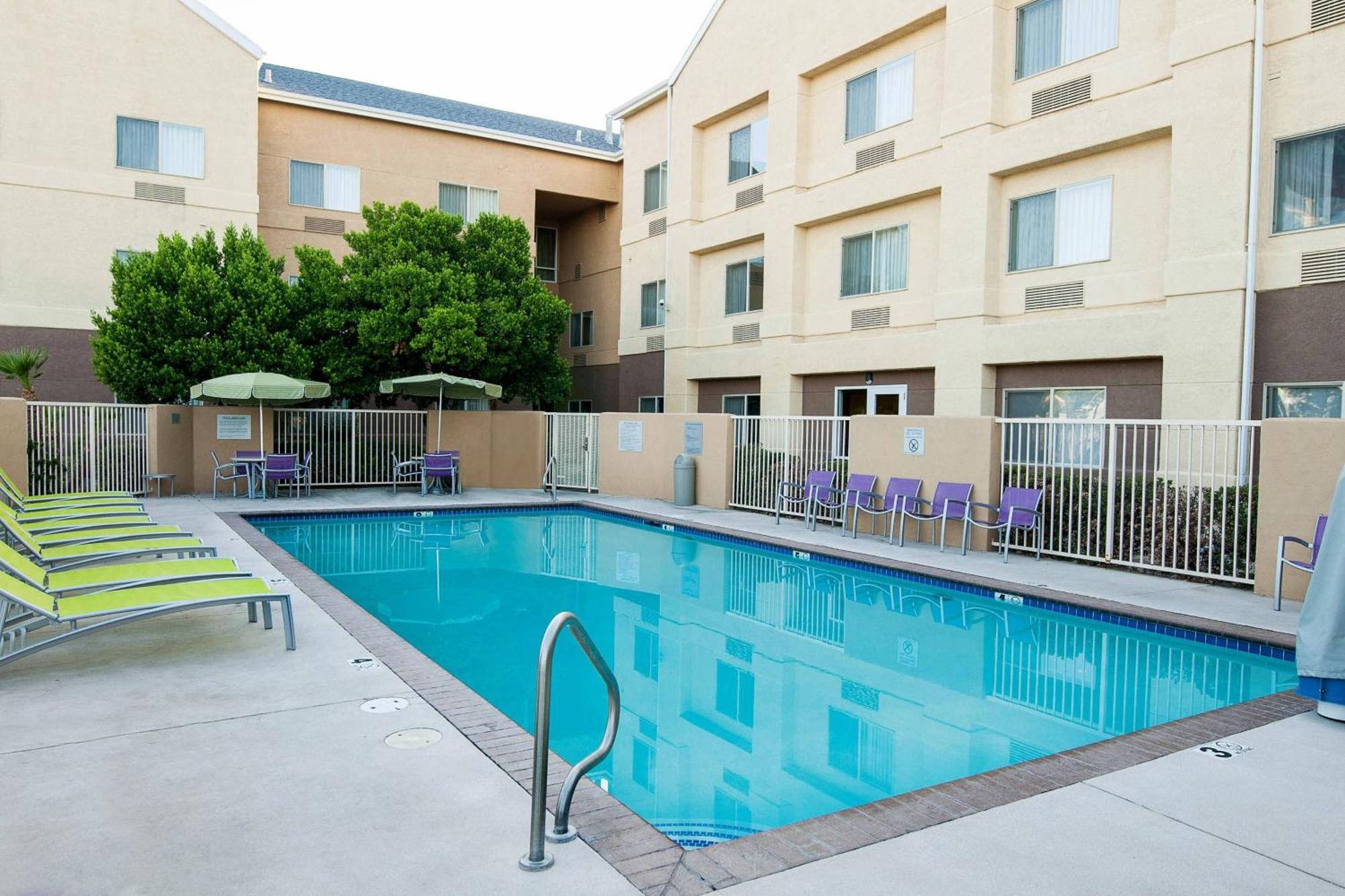 Hotel Fairfield St. George