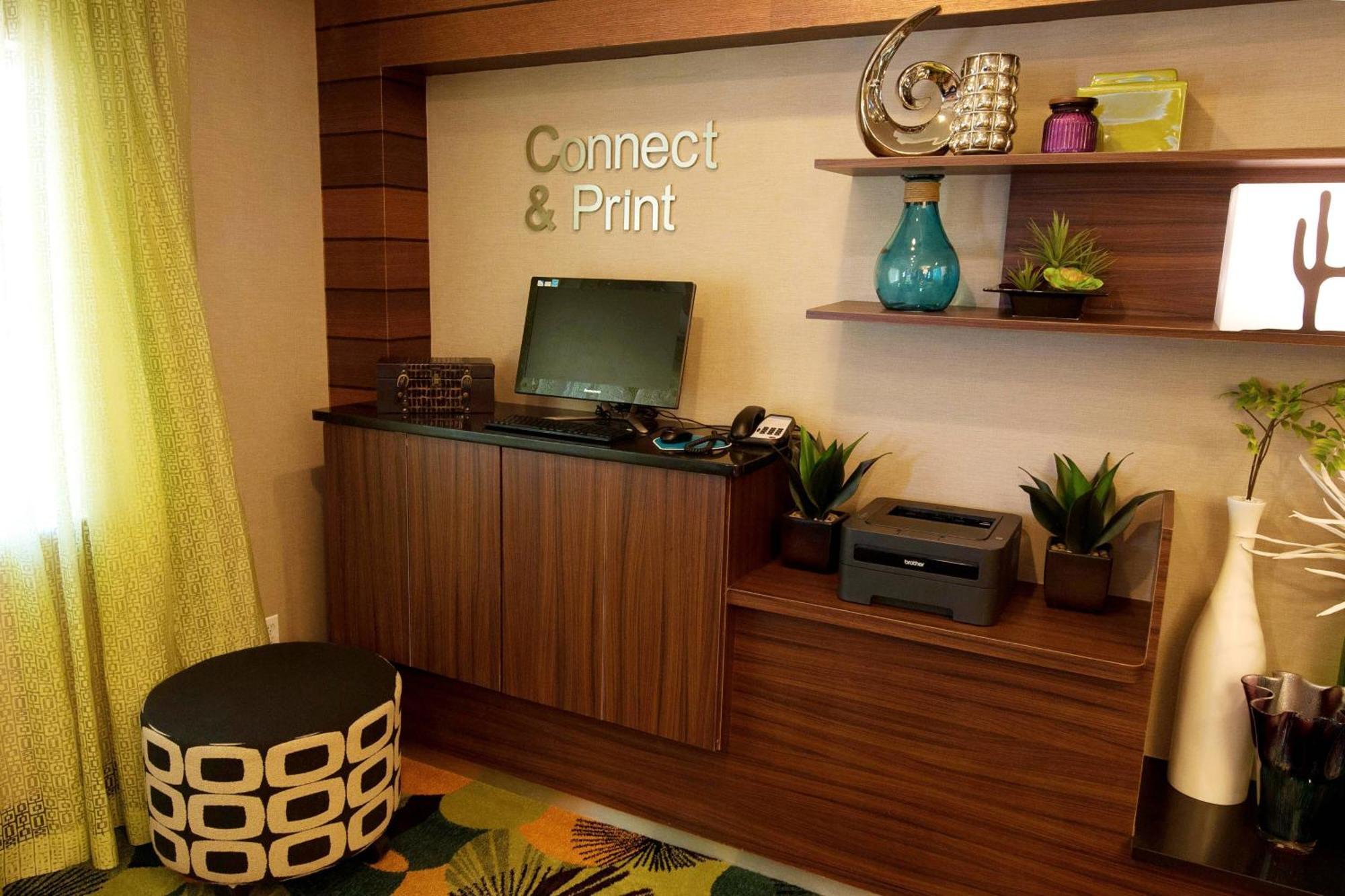 Fairfield Hotel 3*